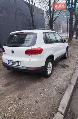 Внедорожник / Кроссовер Volkswagen Tiguan 2016 в Запорожье