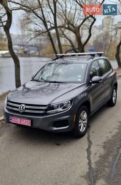 Позашляховик / Кросовер Volkswagen Tiguan 2014 в Києві