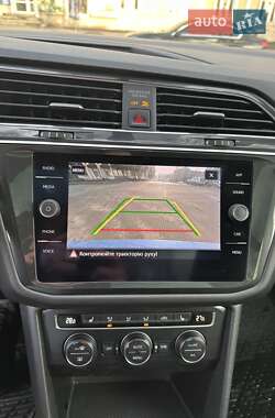 Внедорожник / Кроссовер Volkswagen Tiguan 2018 в 