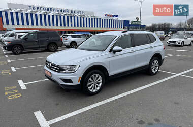 Позашляховик / Кросовер Volkswagen Tiguan 2018 в 