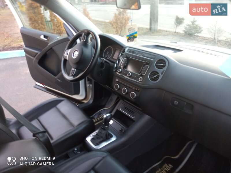 Позашляховик / Кросовер Volkswagen Tiguan 2014 в Харкові