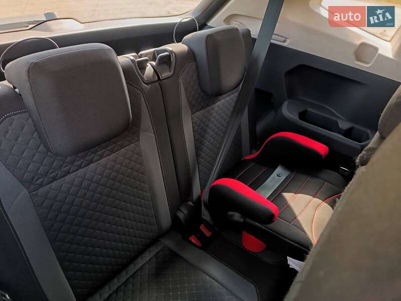 Внедорожник / Кроссовер Volkswagen Tiguan 2017 в Ладыжине