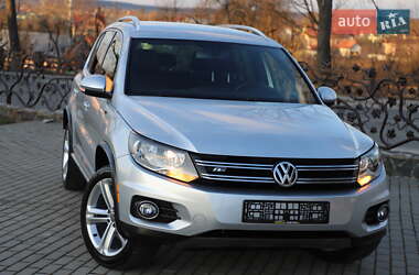 Позашляховик / Кросовер Volkswagen Tiguan 2016 в 