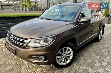 Позашляховик / Кросовер Volkswagen Tiguan 2013 в Києві