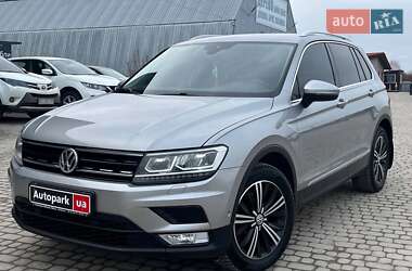 Позашляховик / Кросовер Volkswagen Tiguan 2016 в Львові