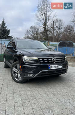 Позашляховик / Кросовер Volkswagen Tiguan 2018 в 