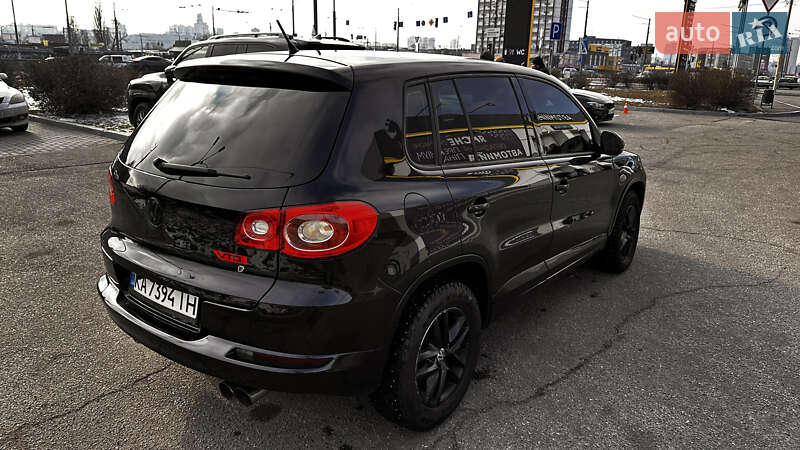Внедорожник / Кроссовер Volkswagen Tiguan 2010 в Киеве