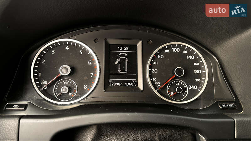 Внедорожник / Кроссовер Volkswagen Tiguan 2010 в Киеве