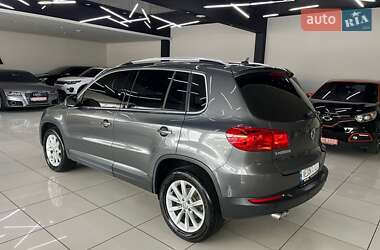 Позашляховик / Кросовер Volkswagen Tiguan 2015 в Одесі