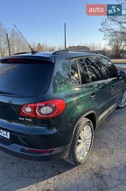 Позашляховик / Кросовер Volkswagen Tiguan 2010 в Кременці