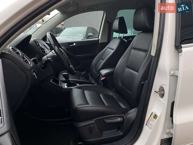 Внедорожник / Кроссовер Volkswagen Tiguan 2012 в Львове