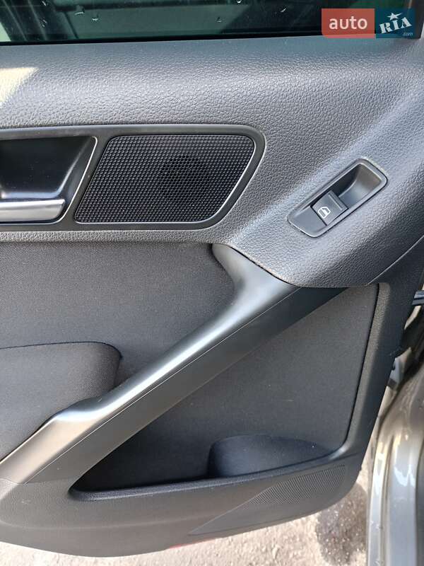 Внедорожник / Кроссовер Volkswagen Tiguan 2010 в Городке фото 11 Внедорожник / Кроссовер Volkswagen Tiguan 2010 в Городке