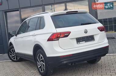 Внедорожник / Кроссовер Volkswagen Tiguan 2019 в Львове