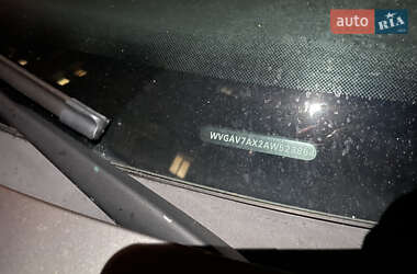 Позашляховик / Кросовер Volkswagen Tiguan 2010 в 