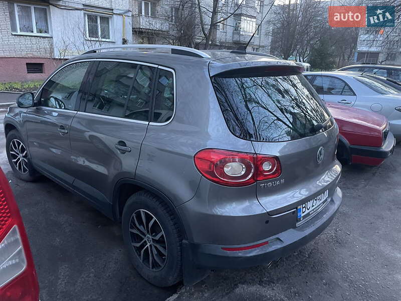 Внедорожник / Кроссовер Volkswagen Tiguan 2010 в Львове фото 5 Внедорожник / Кроссовер Volkswagen Tiguan 2010 в Львове