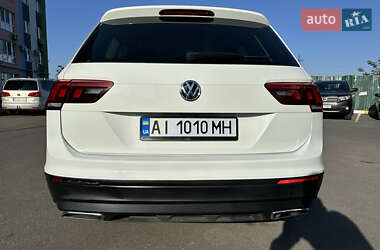 Внедорожник / Кроссовер Volkswagen Tiguan 2018 в 