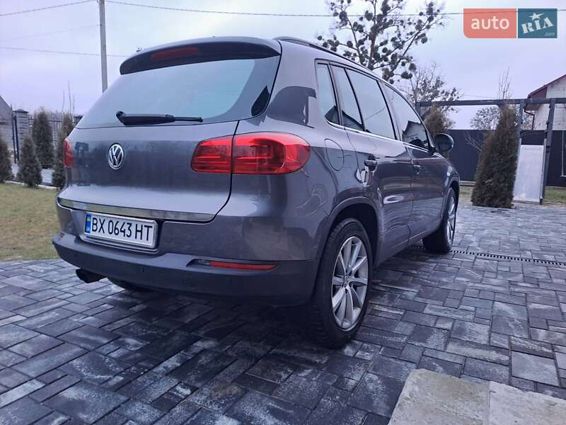 Внедорожник / Кроссовер Volkswagen Tiguan 2012 в Славуте