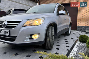 Внедорожник / Кроссовер Volkswagen Tiguan 2009 в 