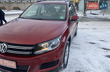 Внедорожник / Кроссовер Volkswagen Tiguan 2015 в Чернигове