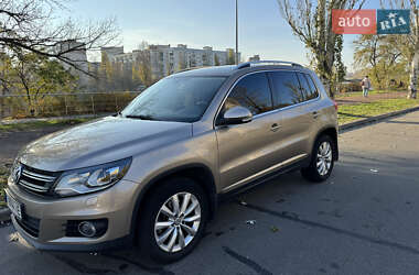 Внедорожник / Кроссовер Volkswagen Tiguan 2013 в Киеве