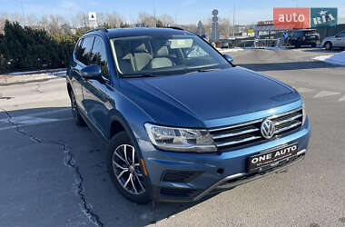 Внедорожник / Кроссовер Volkswagen Tiguan 2019 в Киеве