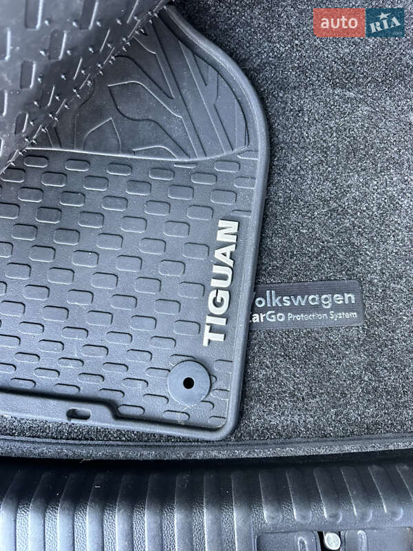Внедорожник / Кроссовер Volkswagen Tiguan 2014 в Львове фото 18 Внедорожник / Кроссовер Volkswagen Tiguan 2014 в Львове