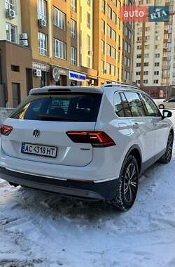 Позашляховик / Кросовер Volkswagen Tiguan 2019 в Києві