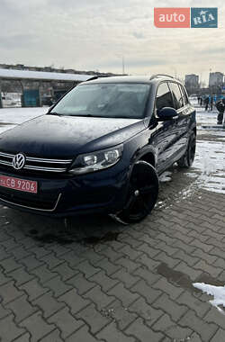 Внедорожник / Кроссовер Volkswagen Tiguan 2016 в Киеве