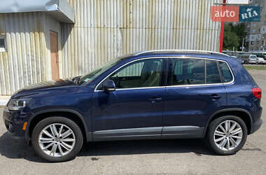 Внедорожник / Кроссовер Volkswagen Tiguan 2011 в Харькове