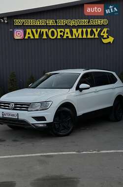 Внедорожник / Кроссовер Volkswagen Tiguan 2017 в Днепре