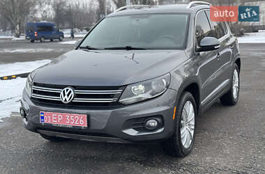 Внедорожник / Кроссовер Volkswagen Tiguan 2014 в Днепре