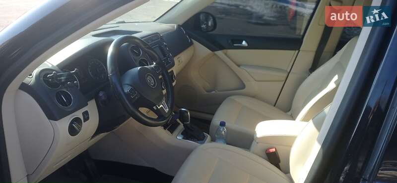 Внедорожник / Кроссовер Volkswagen Tiguan 2011 в Киеве фото 4 Внедорожник / Кроссовер Volkswagen Tiguan 2011 в Киеве