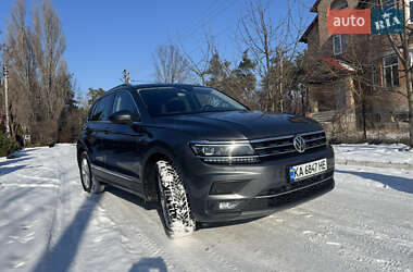 Внедорожник / Кроссовер Volkswagen Tiguan 2019 в Киеве