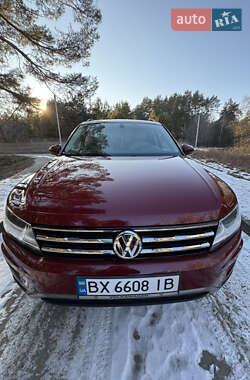 Позашляховик / Кросовер Volkswagen Tiguan 2019 в Нетішині