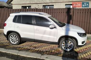 Внедорожник / Кроссовер Volkswagen Tiguan 2015 в 