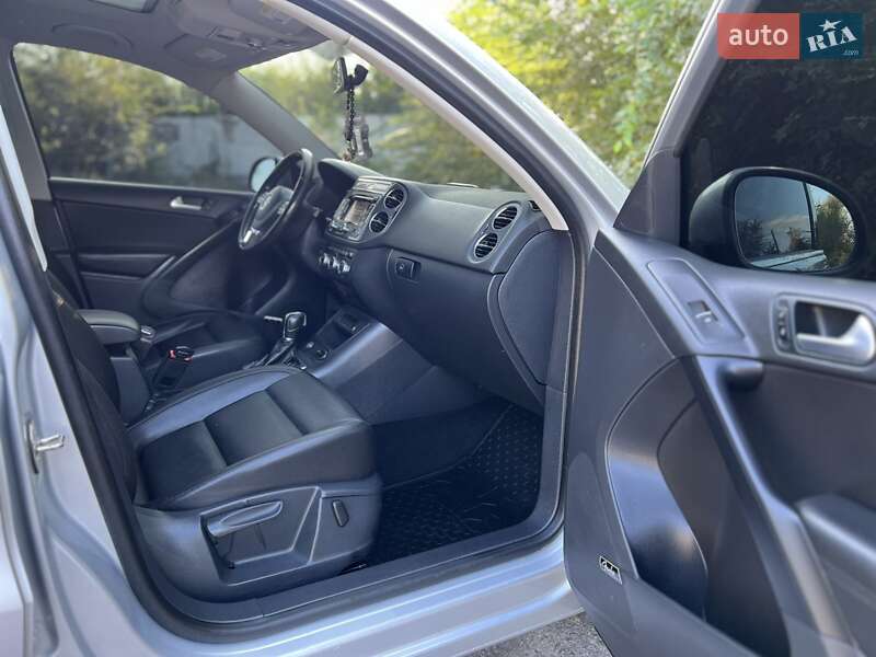 Позашляховик / Кросовер Volkswagen Tiguan 2014 в Дніпрі