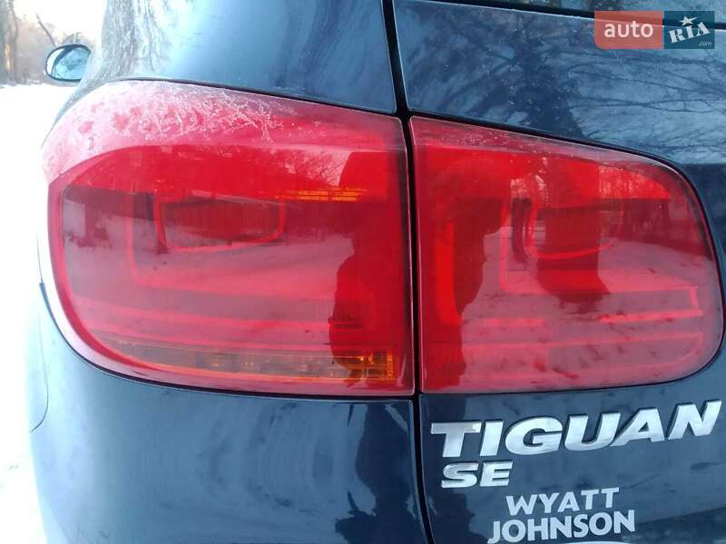 Внедорожник / Кроссовер Volkswagen Tiguan 2015 в Ворзеле