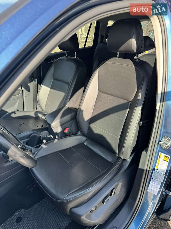 Внедорожник / Кроссовер Volkswagen Tiguan 2017 в Киеве фото 18 Внедорожник / Кроссовер Volkswagen Tiguan 2017 в Киеве