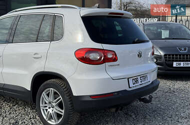 Внедорожник / Кроссовер Volkswagen Tiguan 2010 в 