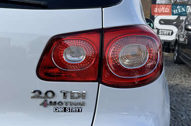 Внедорожник / Кроссовер Volkswagen Tiguan 2010 в 