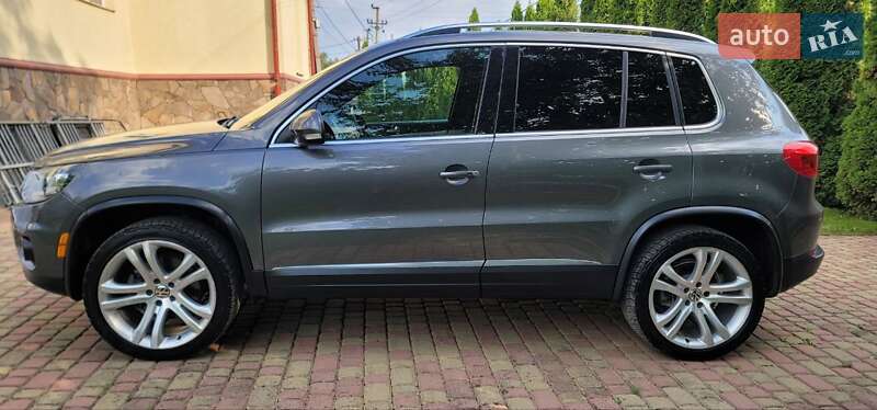 Внедорожник / Кроссовер Volkswagen Tiguan 2012 в Черновцах
