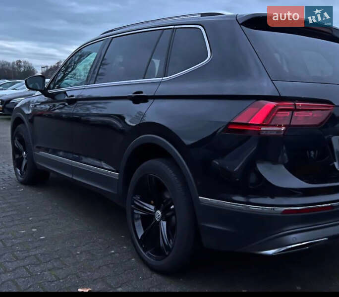 Внедорожник / Кроссовер Volkswagen Tiguan 2018 в Одессе