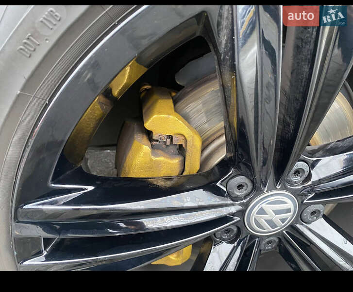 Внедорожник / Кроссовер Volkswagen Tiguan 2018 в Одессе