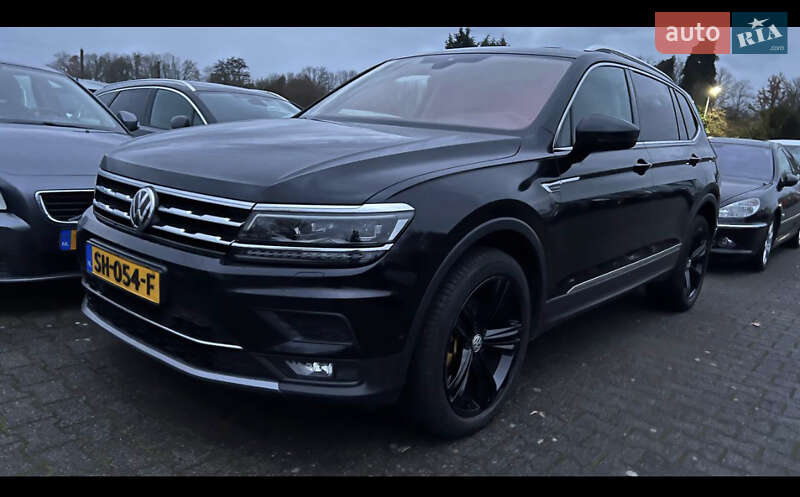 Внедорожник / Кроссовер Volkswagen Tiguan 2018 в Одессе