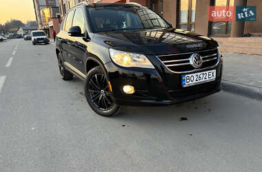 Внедорожник / Кроссовер Volkswagen Tiguan 2010 в Тернополе