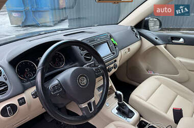 Внедорожник / Кроссовер Volkswagen Tiguan 2016 в 