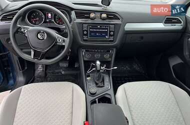 Внедорожник / Кроссовер Volkswagen Tiguan 2019 в Львове