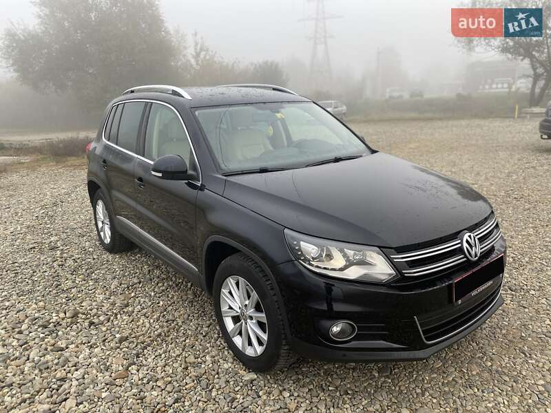 Позашляховик / Кросовер Volkswagen Tiguan 2013 в Чернівцях