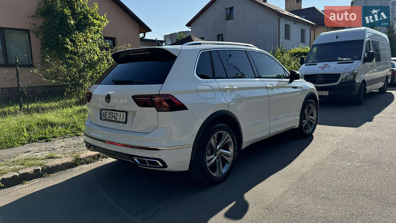 Внедорожник / Кроссовер Volkswagen Tiguan 2021 в Львове