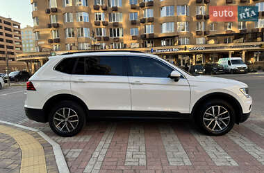 Внедорожник / Кроссовер Volkswagen Tiguan 2019 в Киеве